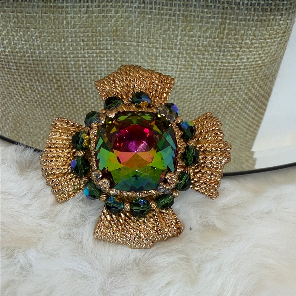 Rare Napier Vintage Maltese Cross Gold And Aurora Borealis Brooch - Picture 6 of 6